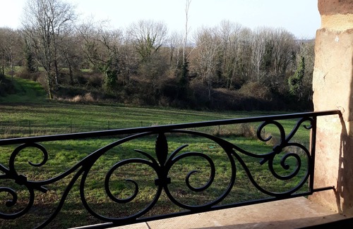 Chatres House | Gites NOELLIE: Family Retreat with Private Pool & Kitchen