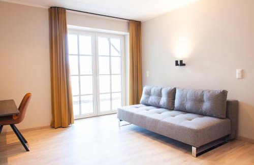 Wassenberg Hotel | Discover Gitstapper Hof: Pet-Friendly with Great Dining