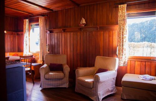 Wassenberg House | Discover Gitstapper Hof: Pet-Friendly Nature Retreat