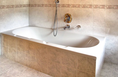 Pera Apartment | Experience Giuditta by Interhome: Lake Views & Spa Bliss