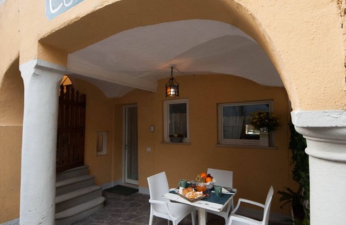 Sulzano Apartment | Oceanfront Giulia Apartment - The Captain's House Awaits