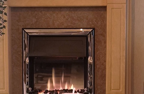 Becerril de la Sierra Ski Chalet | GIVE YOURSELF A CAPRICE. Enjoy the Sierra de Madrid
