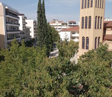 Larissa Apartment | Top-Rated Gk Suites with 24h Auto Check-In and Dining