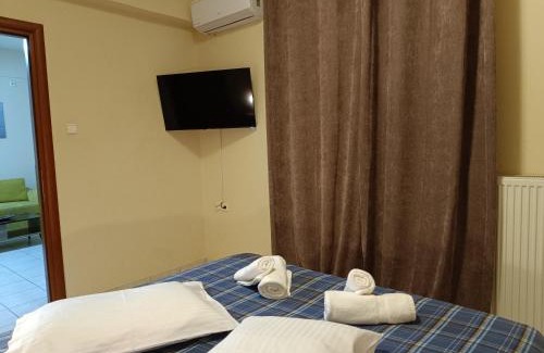 Larissa Apartment | Top-Rated Gk Suites with 24h Auto Check-In and Dining