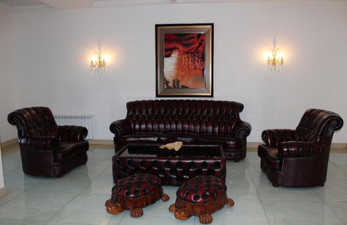 Kholmistyy Hotel | Experience GK Zolotoy Slon: 4-Star Retreat with Pool & Hot Tub