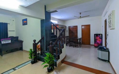 Chennai House | Budget-Friendly GKV Service Apartment with Family Amenities