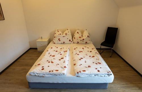 Sankt Gallen Apartment | Discover Glöcknerhaus: Oceanfront Stay with Breakfast Included