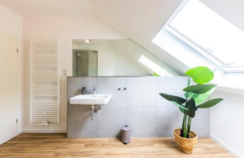 Altstadt I Apartment | Family-Friendly Glück Auf Appartements in Mülheim