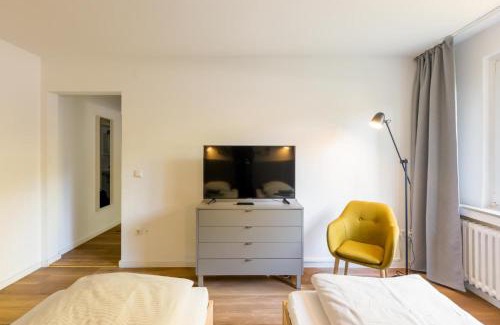 Mittelmeiderich Apartment | Discover Glück Auf Appartements Near Duisburg Stadtpark