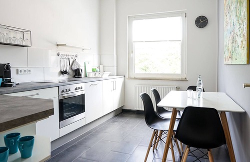 Holsterhausen Apartment | Modern Glück Auf Appartements with Kitchen and Breakfast