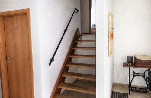 Schillingsfuerst Apartment | Top-Rated Glücksmomente Helenenhof: Pet & Child Friendly Stay