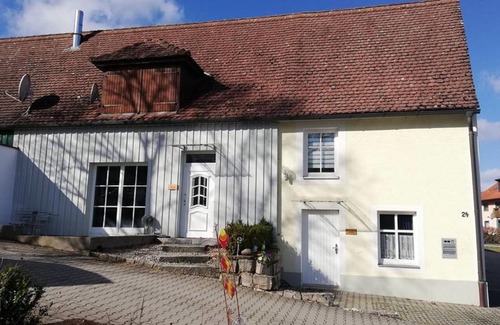 Schillingsfuerst Apartment | Top-Rated Glücksmomente Helenenhof: Pet & Child Friendly Stay