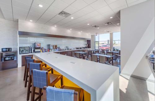 Sioux Falls Hotel | Discover Comfort at GLō Best Western Dawley Farms
