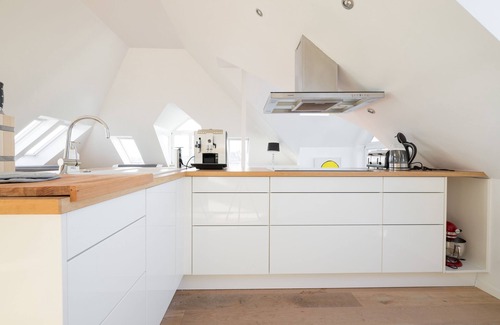 Wiesbaden Apartment | Pet-Friendly GL Apartmenthouse with Spa & Breakfast Options