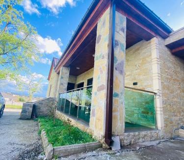 Tsqaltubo House | Family-Friendly GL Cottage with Perfect 10 Review Score