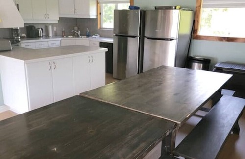 The Blue Mountains Ski Chalet | Glacial Getaway at The Blue Mountains with Hot Tub, Sauna, BBQ & Large Backyard - Sleeps 18