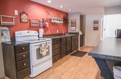 Columbia Falls Hotel | Eco-Friendly Glacier Basecamp Lodge with Family Amenities