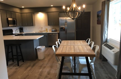 Columbia Falls Hotel | Eco-Friendly Glacier Basecamp Lodge with Family Amenities