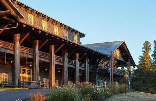 East Glacier Park Village Cabin | Discover Glacier Park Lodge: Family-Friendly Retreat
