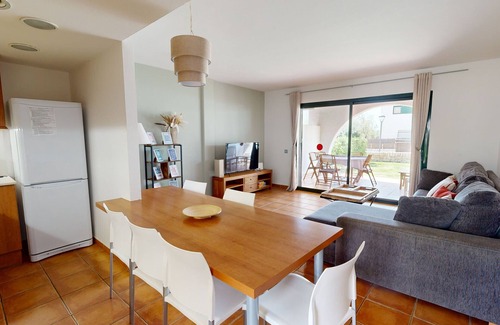 El Perello House | Experience GLADIOLUS LES OLIVERES: Oceanfront Bliss Awaits