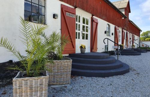 Simrishamn Hotel | Unforgettable Getaway at Gladsax Gårdshotell with Ocean Views