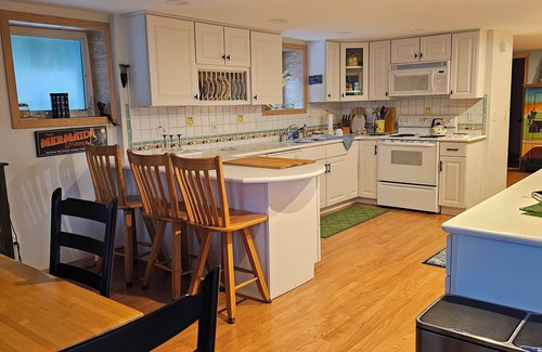 Rockport Apartment | Experience Oceanfront Bliss at Gladview Rockport Apt