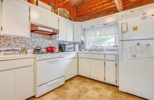 Gladwin Cottage | Beautiful Gladwin Lakefront Cottage with Deck & Spa