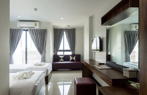 Pak Prieo Hotel | Discover Glai Gan Place Hotel: Family-Friendly Retreat
