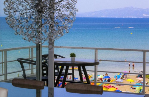 Salou City Centre Apartment | Family-Friendly Retreat at GLAM ONLY FAMILIES Costa Dorada