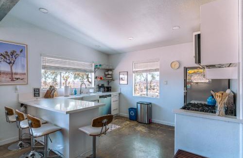 Yucca Valley House | Pet-Friendly Holiday Homes with Ocean Views in Yucca Valley