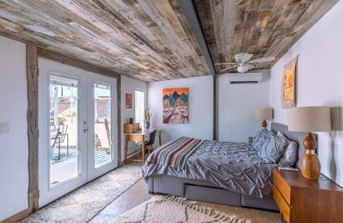 Yucca Valley House | Pet-Friendly Holiday Homes with Ocean Views in Yucca Valley