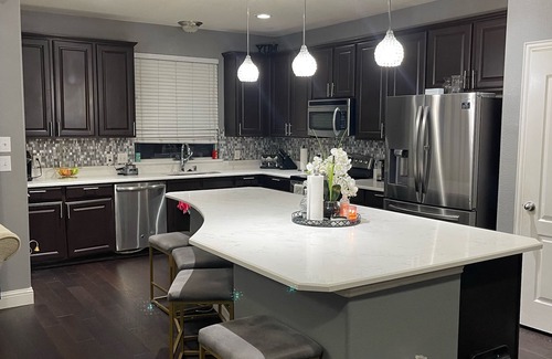 Lincoln Park House | Modern Cape Cod Style Home with Pool & Pet Friendly Amenities