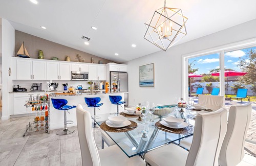 Delray Beach House | Modern Home in Delray Beach with Huge Patio & Game Room
