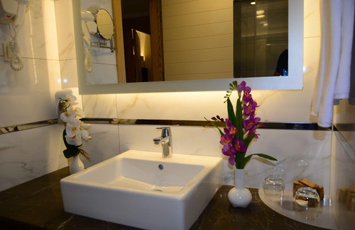 Side Resort | Indulgent Glamour Resort & Spa - All Inclusive Experience