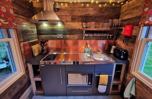Haveringland House | Experience Glamping and Stargazing at Haveringland Castle