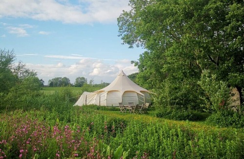 Haveringland House | Experience Glamping and Stargazing at Haveringland Castle