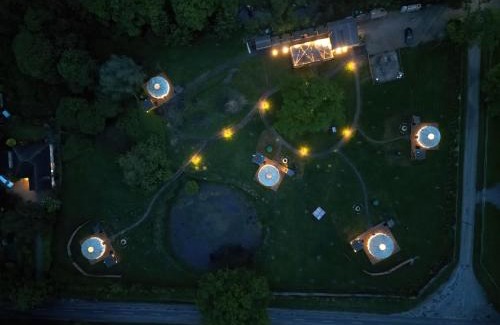 Attleborough Other | Experience Glamp and Tipple Ltd: Pet-Friendly Oceanfront Retreat