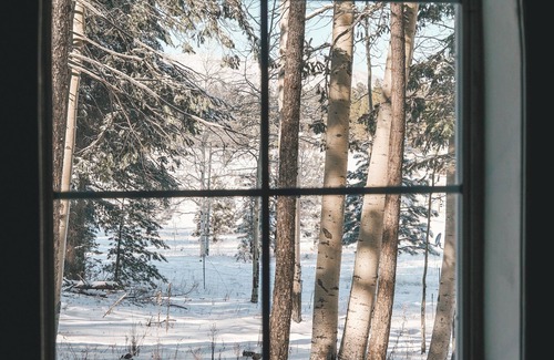 Flagstaff Cabin | Off-Grid Glamper Cabin in Flagstaff: Rated 9.8, Pet Friendly