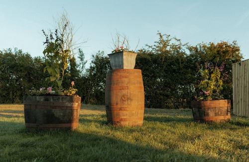 Chippenham Cabin | Experience Glamping Bliss at The Retreat Wiltshire