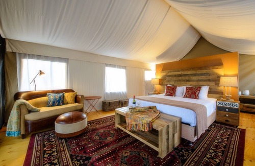 Gretna Cabin | Truffle Lodge: Delightful Dinner, Bed & Breakfast Retreat