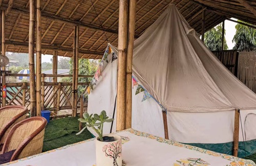 Noida Cottage | Glamping Bell Tent over a Bamboo Machaan