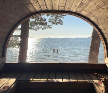 Hanko Apartment | Beachside Glamping Experience for Nature Enthusiasts