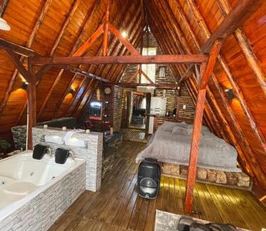 San Pedro Other | Pet-Friendly Glamping Milagros with Relaxing Hot Tub