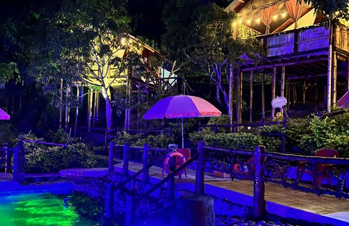 Sopetran Cottage | Discover Glamping at Mirador de Santa Fe with Pool & Spa