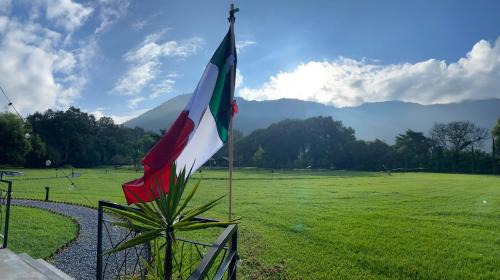 Huiloapan de Cuauhtemoc Other | Eco-Friendly Glamping Nool: Poolside Family Retreat