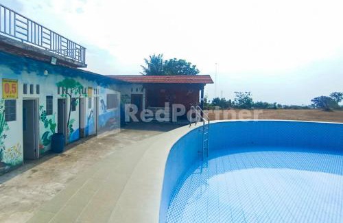 Temanggung Hotel | Relaxing Glamping at Pengilon Edupark with Pool Access