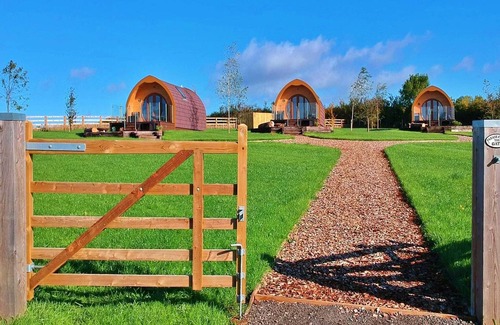 Low Catton Ski Chalet | Glamping Pod in Yorkshire Wolds Countryside