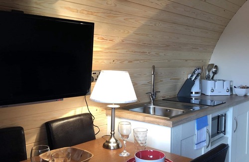 Whichford Cabin | Eco-Friendly Glamping Pod: The Badger Sett - Rated 9.8/10