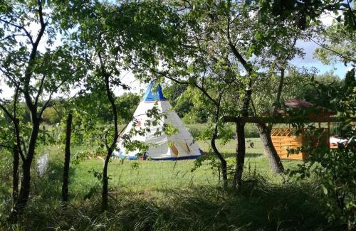 Nowe Warpno Other | Pet-Friendly Glamping Podgrodzie with Ocean View & Pool