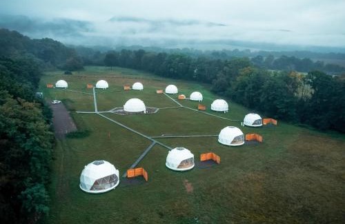 Kamenec pod Vtacnikom Other | Guest Rated 10/10: Glamping Resort with Hot Tub & Fireplace